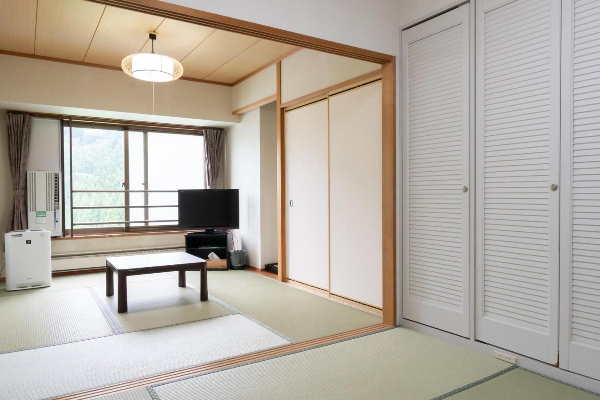Hotel Angel Grandia Echigo Nakazato Юдзава Экстерьер фото